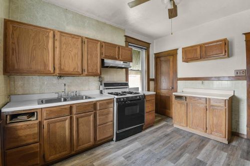 5536 Emerson Ave, Saint Louis MO 63120-2240 exterior