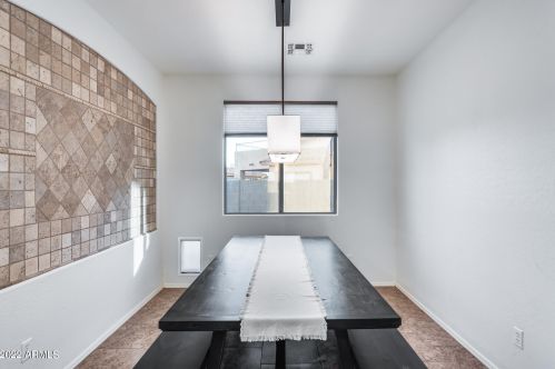 42007 45th Dr, Phoenix AZ  85086-1445 exterior