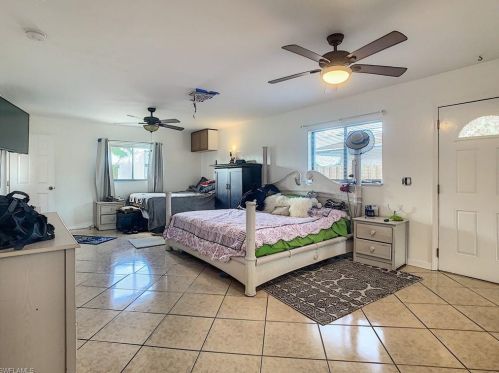 595 99 Ave, Naples FL 34108-2227 exterior