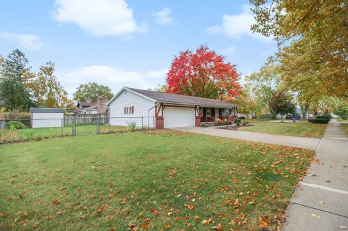 4031 Chamberlain Ave, Grand Rapids MI 49508-2616 exterior