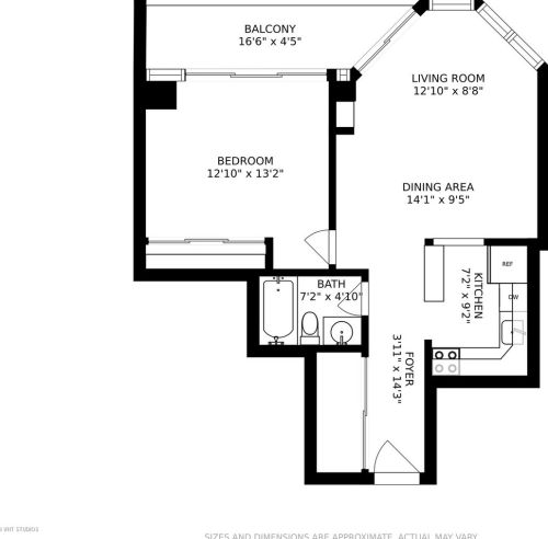 33 Delaware Pl, Chicago IL  60610-8115 exterior