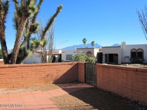 821 Paseo Del Prado, Green Valley AZ 85614-1974 exterior