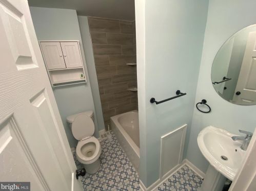 434 Emerald St, Camden NJ  08104-1355 exterior