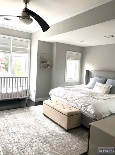 721 Grove Ave, Cliffside Park NJ  07010-2007 exterior