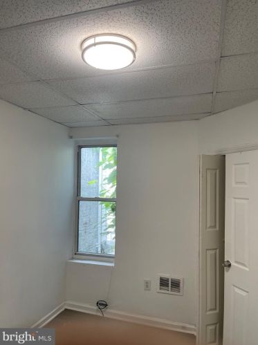 2602 Marshall St, Philadelphia PA 19148-4612 exterior