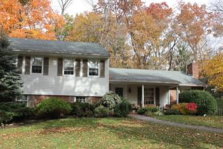 21 Kathleen Ct, Wayne NJ  07470-4225 exterior