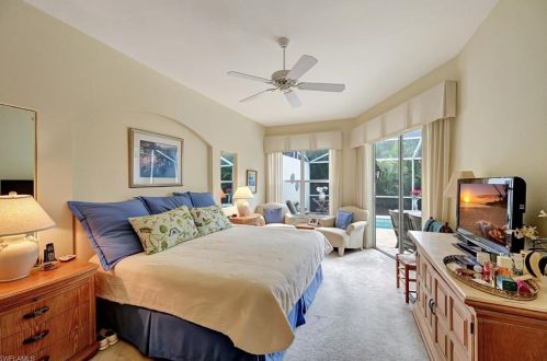 1826 Leamington Ln, Naples FL 34109-1452 exterior