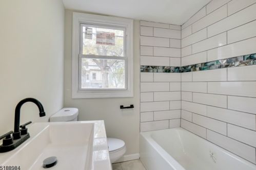 129 Brookside Ave, Irvington NJ  07111-3355 exterior