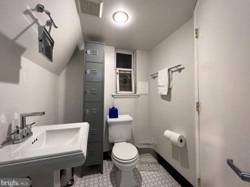 1106 Monroe St, Washington DC 20010-2014 exterior