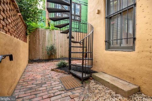 1429 Q St, Washington DC 20009-3808 exterior