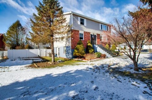 51 Leroy Ave, Valhalla, NY 10595-1474