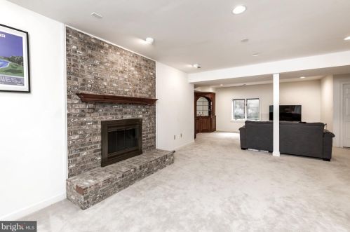 9820 Avenel Farm Dr, Rockville MD 20854-5410 exterior