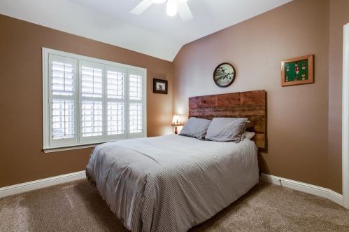 15867 Christopher Ln, Frisco TX 75035-3625 exterior