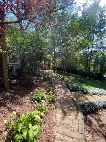 1414 Amanda Cir, Atlanta GA  30329-3318 exterior