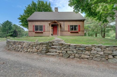 325 Hl Rd, Torrington CT 06790-5834 exterior