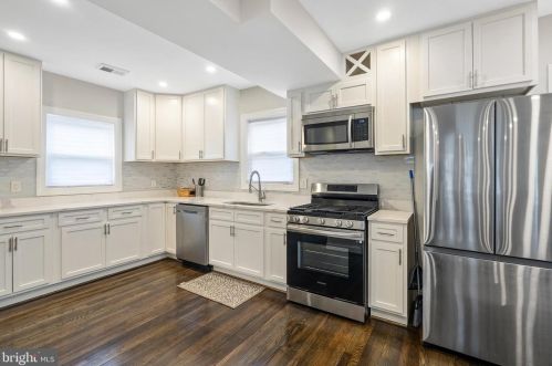 5052 Queens Stroll Pl, Washington DC 20019-6135 exterior