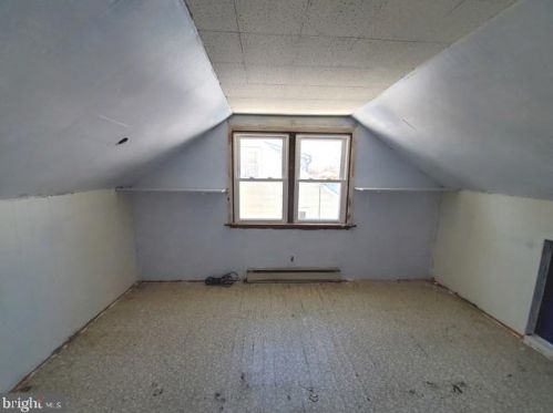 15 Sta Ave, Somerdale NJ 08083-1329 exterior