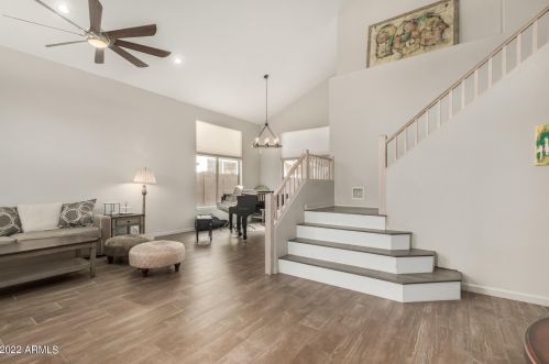 4564 Chisum Trl, Phoenix AZ  85050-8525 exterior