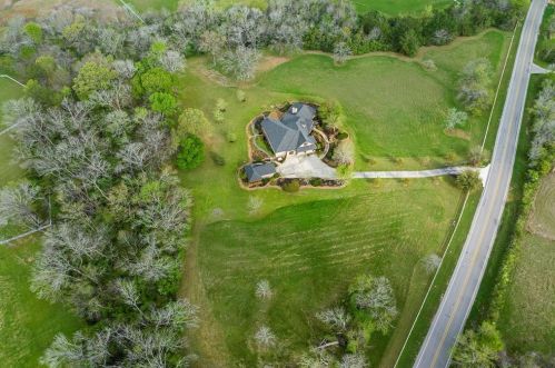 2200 Spg Br Rd, Montgomery TX 77316-2503 exterior