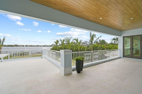 18826 Loxahatchee Riv Rd, Jupiter FL 33458-1081 exterior