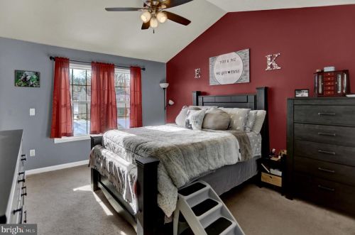 70 Bowman Rd, Hanover PA 17331-4200 exterior