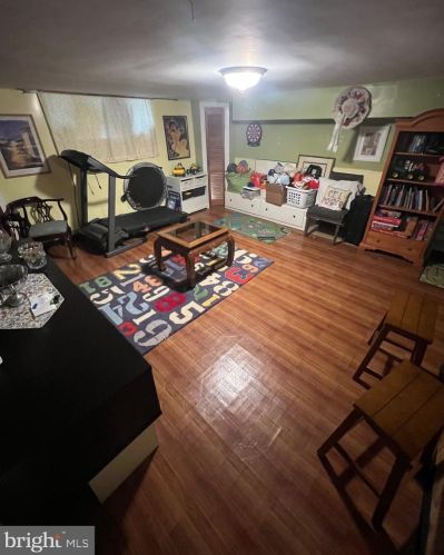 921 Friendship St, Philadelphia PA 19149-1621 exterior