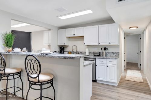 8257 Beverly St, Tucson AZ  85710-5931 exterior