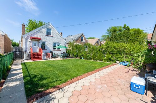 3449 55 St, Chicago IL 60632-3211 exterior