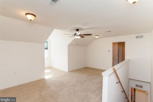 145 Villa Dr, Warminster PA 18974-3783 exterior