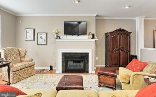 311 Cameron Sta Blvd, Alexandria VA 22304-8600 exterior