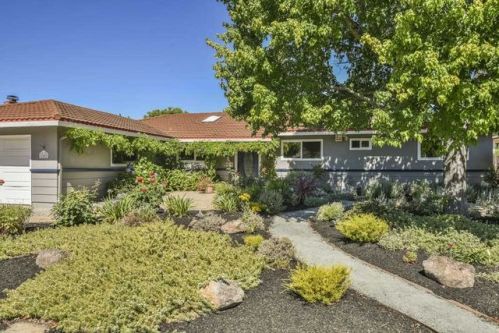 1549 American Beauty Dr, Concord, CA 94521-3121