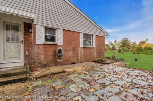 113 Constitution Blvd, Lakehurst NJ 08759-1991 exterior