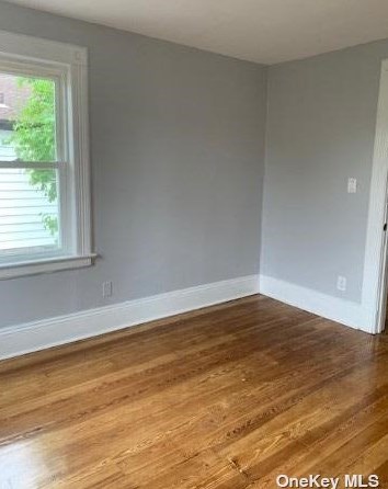 16 5th St, Valley Stream NY  11581-1211 exterior