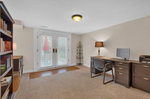 708 Brookshire Dr, Pittsburgh PA 15237-4104 exterior