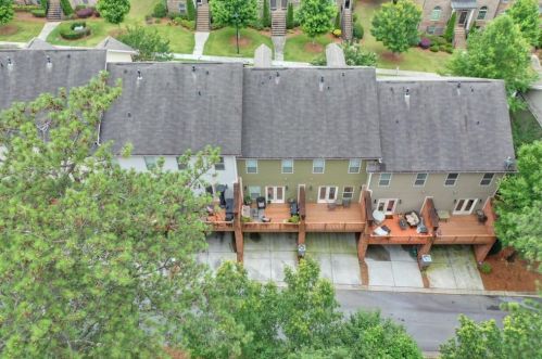 7360 Glisten Ave, Atlanta GA 30328-2876 exterior