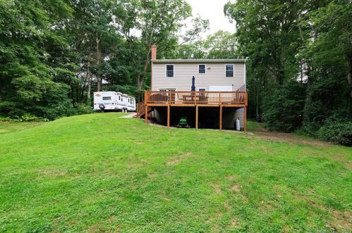 50 Mason Hl Rd, Killingly CT 06241-1324 exterior