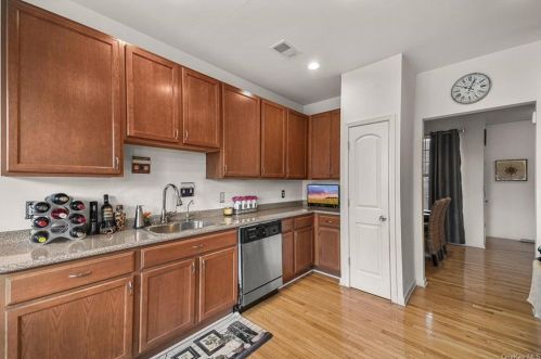 16 Cobblestone Ln, Middletown NY 10940-5091 exterior