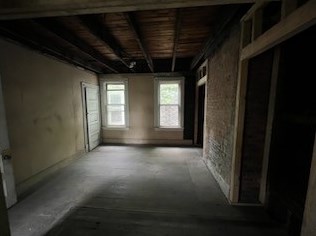 2726 Merwyn Ave, Pittsburgh PA 15204-1918 exterior