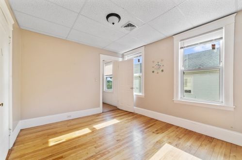 141 Cambridge St, Worcester MA 01603-2339 exterior