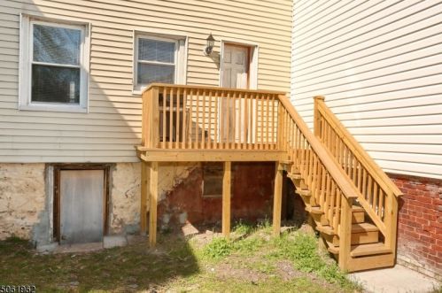 26 Tilt St, Paterson NJ 07508-1333 exterior