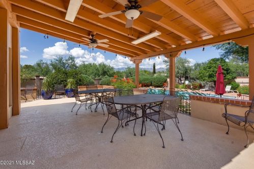 7256 Camino Valle Verde, Tucson AZ  85715-3408 exterior