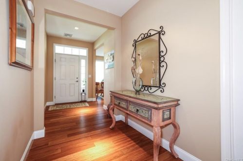 11 Alia Ct, Poughkeepsie, NY 12603-1350