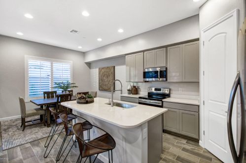 4358 Berkeley Rd, Phoenix AZ 85035-4623 exterior