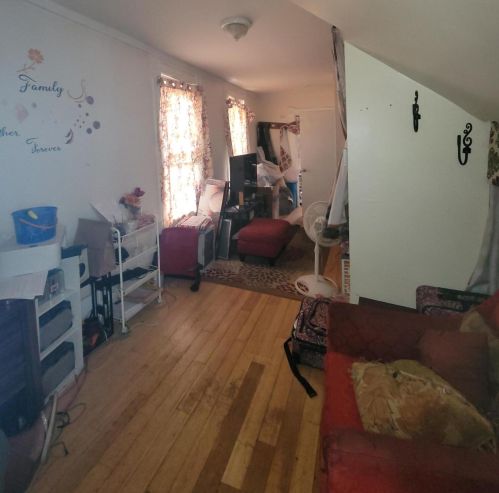 3053 Holton St, Milwaukee WI 53212-2122 exterior