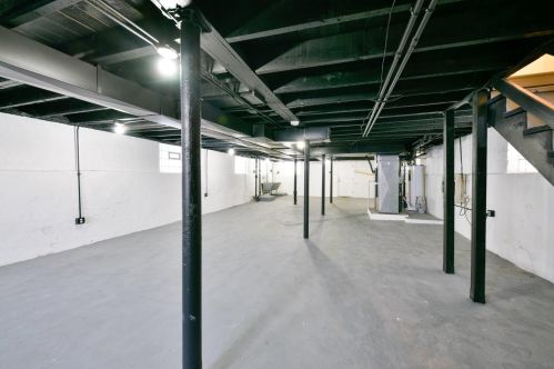 5029 West End Ave, Chicago IL 60644-2156 exterior