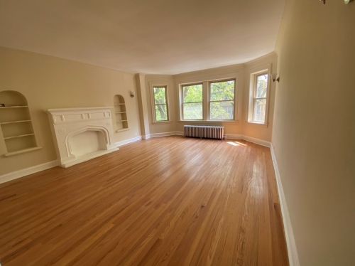 8144 Maryland Ave, Chicago, IL 60619-5134