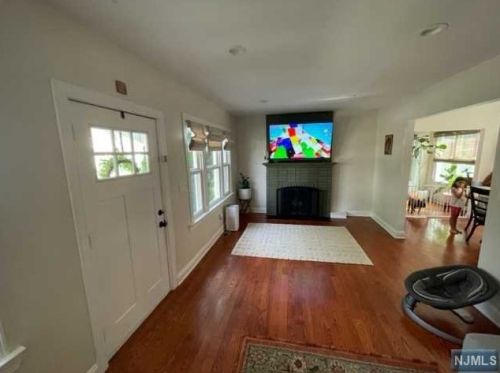 179 Burlington Ave, Paterson NJ  07502-1602 exterior