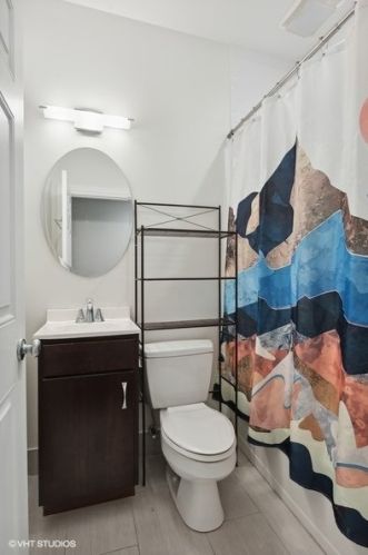 2425 Pensacola Ave, Chicago IL  60618-1607 exterior