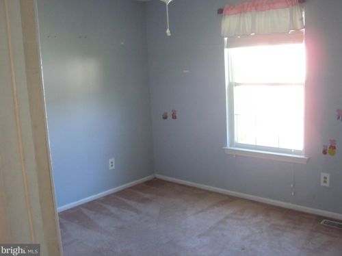 3010 Gladwyn Ave, Camden NJ 08109-3412 exterior