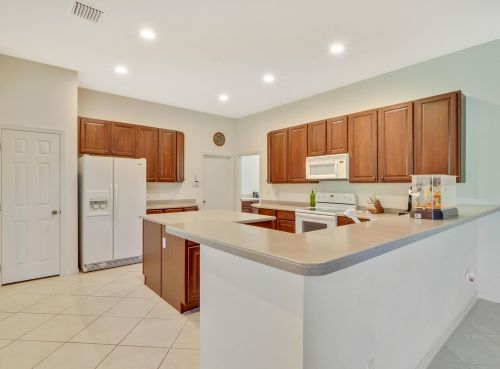 2811 Serenity Cir, Fort Pierce FL 34981-5054 exterior